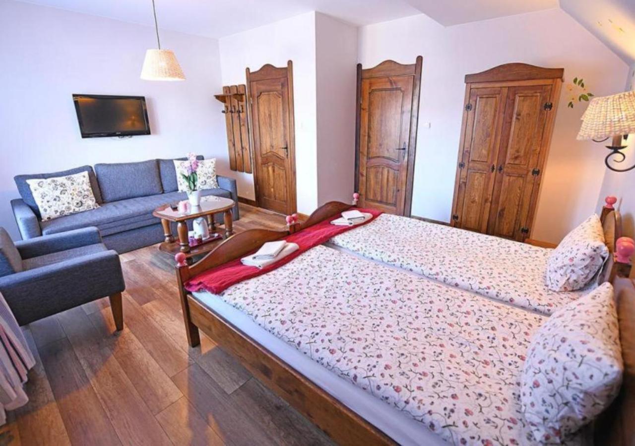 Gosciniec Malinowka Bed and Breakfast Krzeszna Buitenkant foto