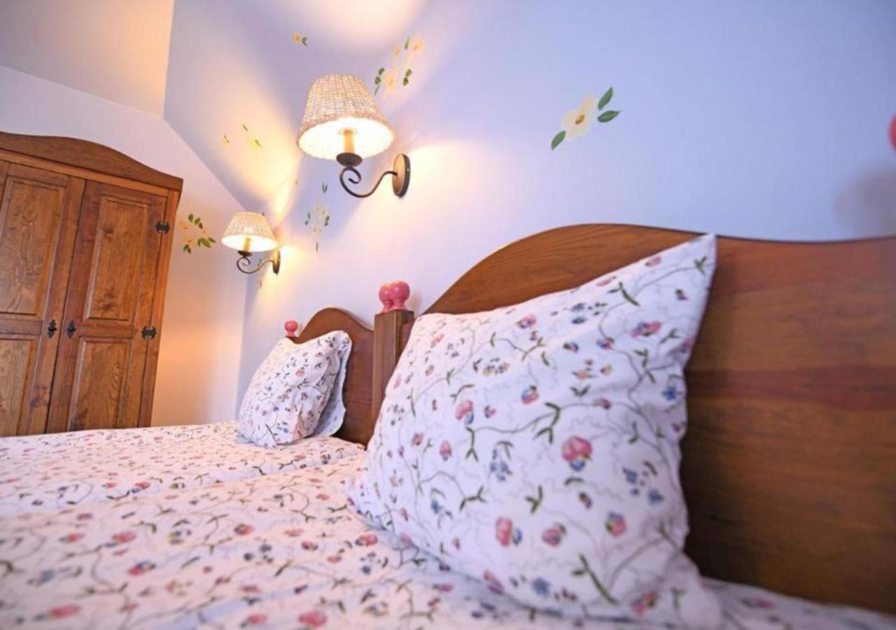 Gosciniec Malinowka Bed and Breakfast Krzeszna Buitenkant foto