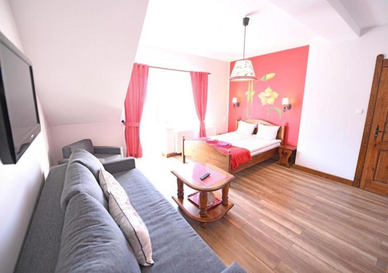 Gosciniec Malinowka Bed and Breakfast Krzeszna Buitenkant foto